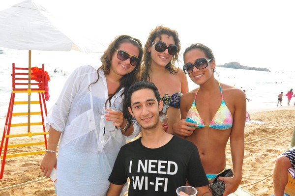 Champagne Shower @ Edde Sands